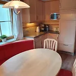 Haus Bayliss * 제더하우스