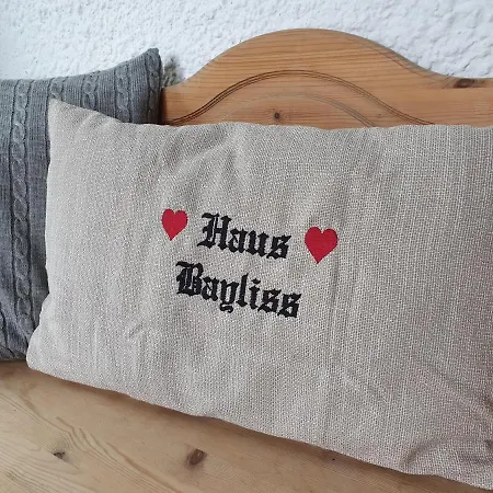 Haus Bayliss Holiday home *